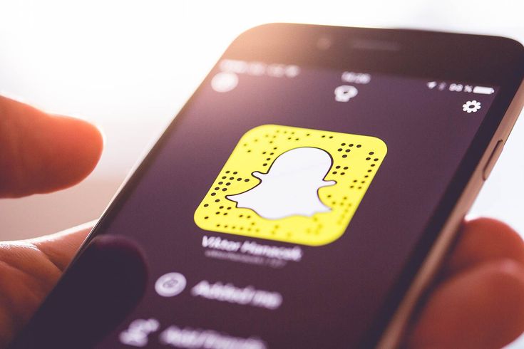 Snapchat story ad